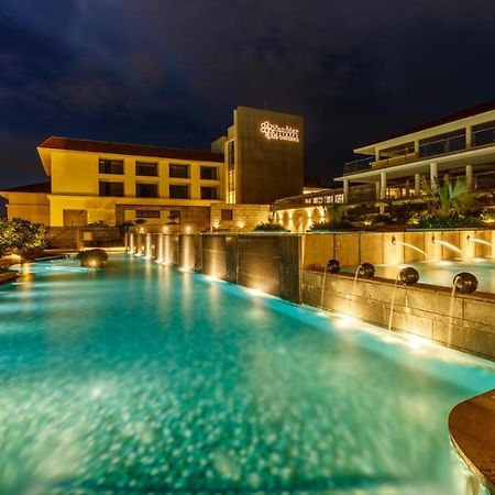 Hotel Nambiar Club Bellezea Kammasandra Exteriér fotografie