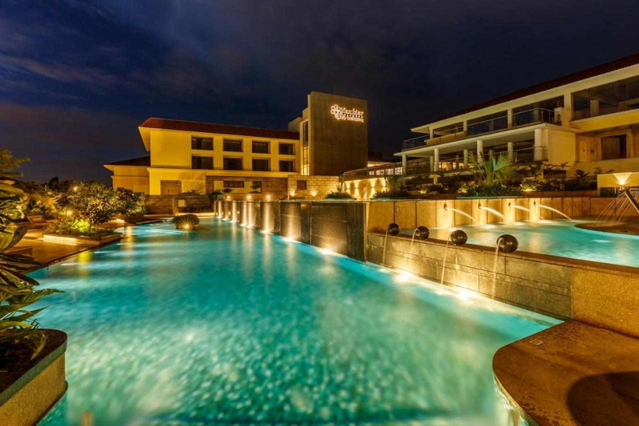 Hotel Nambiar Club Bellezea Kammasandra Exteriér fotografie
