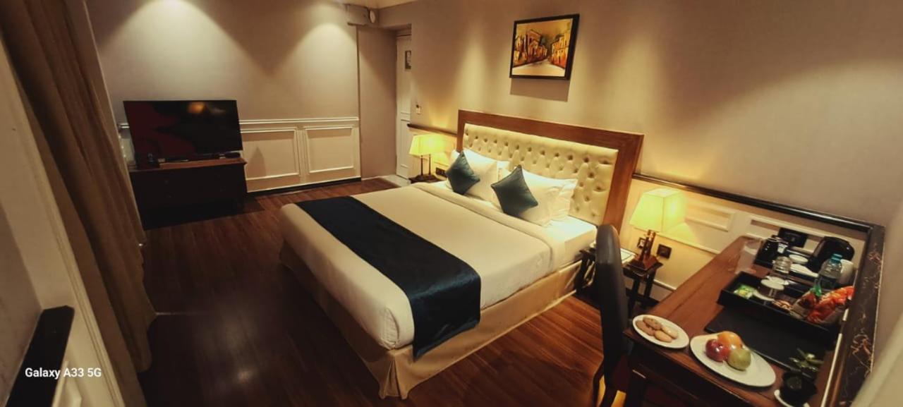 Hotel Nambiar Club Bellezea Kammasandra Exteriér fotografie